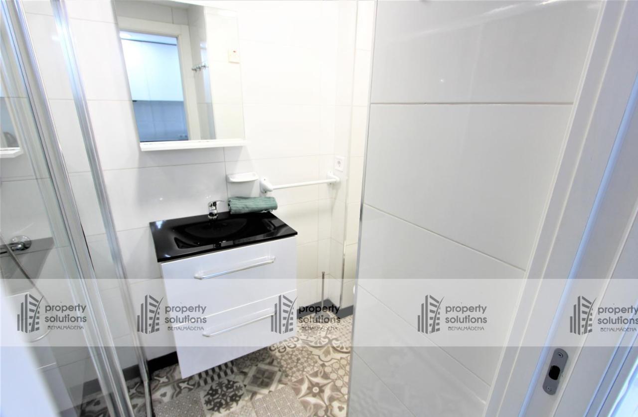 127 Jupiter Estudio. Vista Al Jardin Y La Piscina. Benalmádena Exterior photo