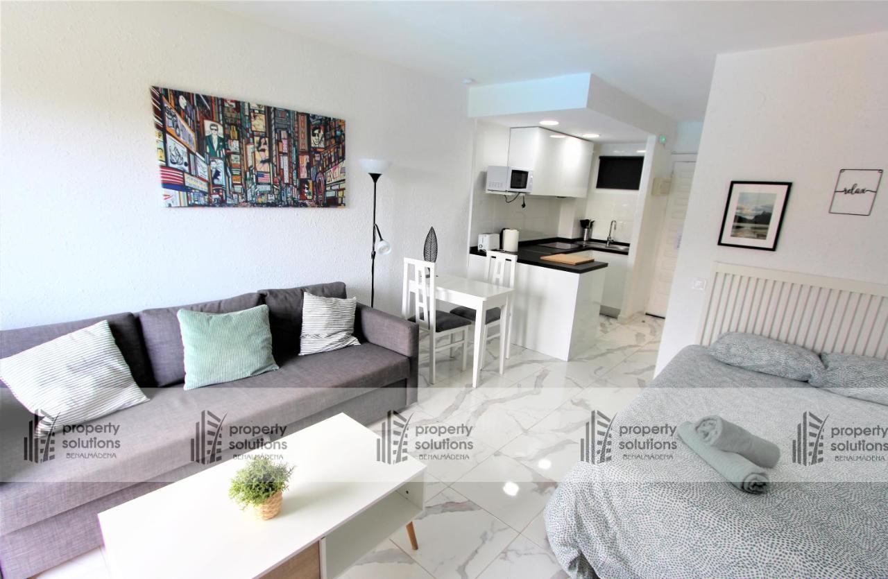 127 Jupiter Estudio. Vista Al Jardin Y La Piscina. Benalmádena Exterior photo