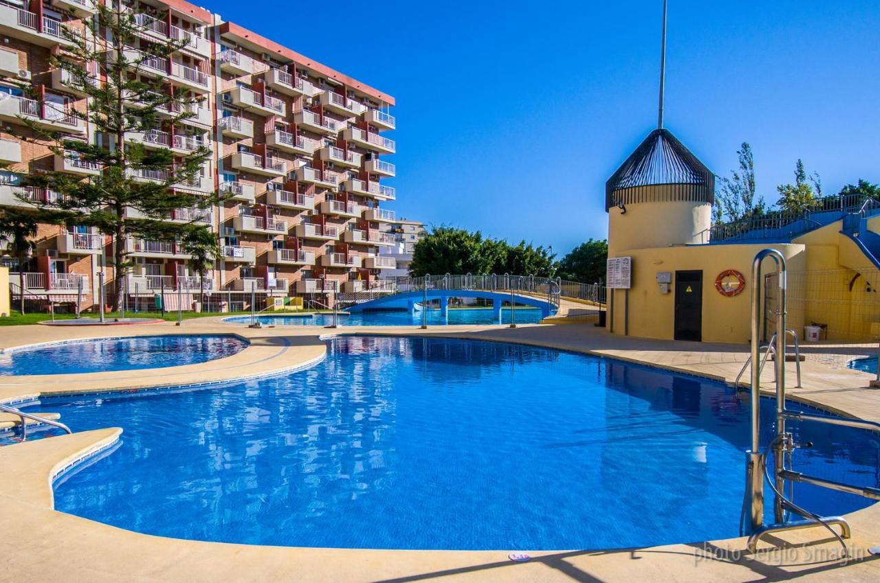 127 Jupiter Estudio. Vista Al Jardin Y La Piscina. Benalmádena Exterior photo