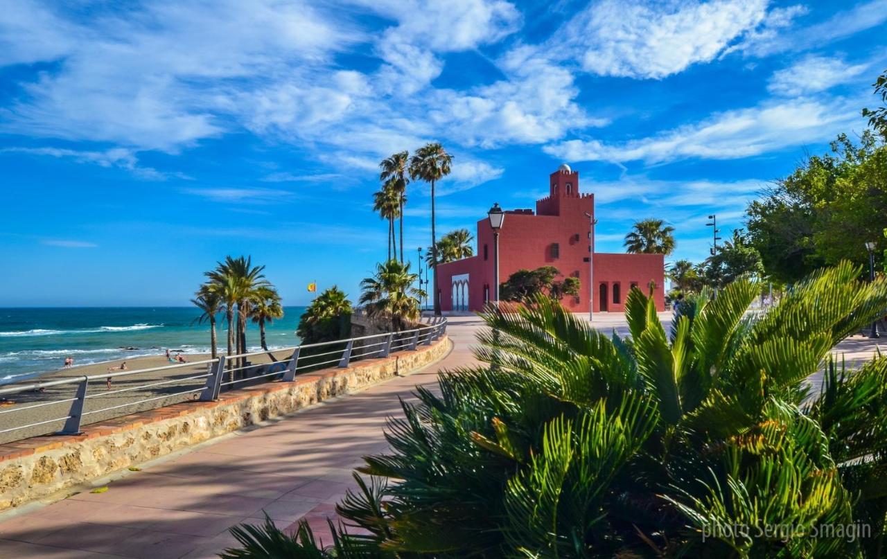 127 Jupiter Estudio. Vista Al Jardin Y La Piscina. Benalmádena Exterior photo